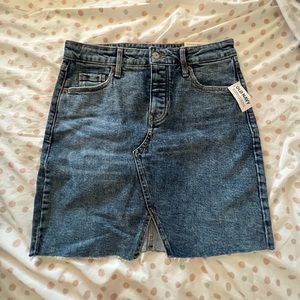 old navy denim mini skirt !